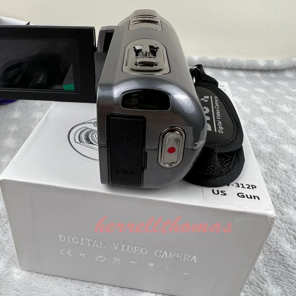 DIGITAL VIDEO CAMERA - Picture 8 of 9